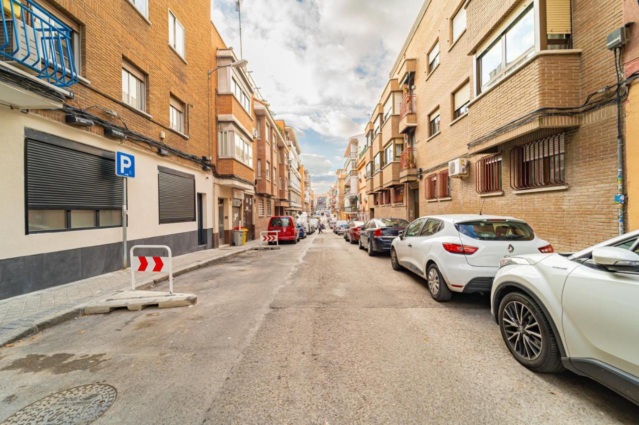 Edsam Madrid Apartments Black Exterior foto